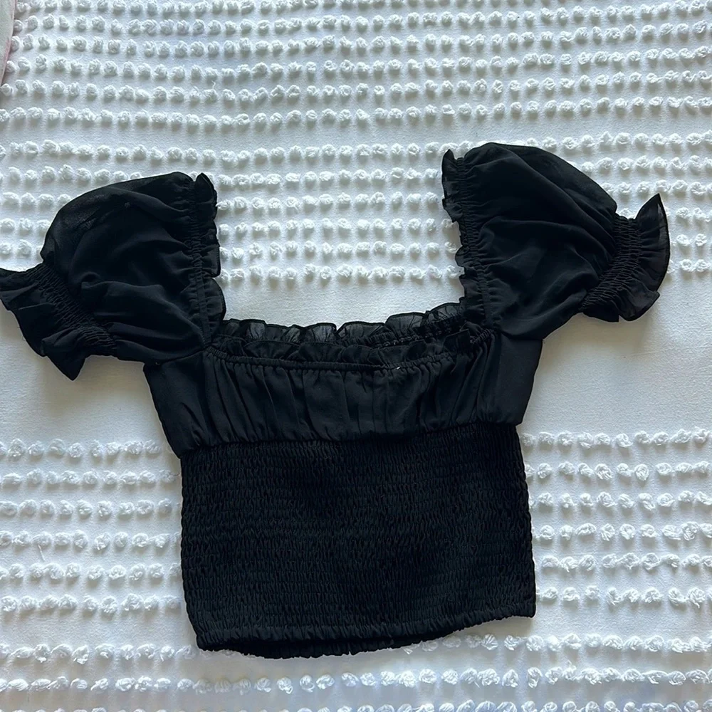 Black puffed shoulder shirt - Picture 3 of 3